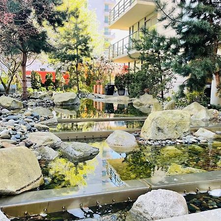 Waterfalls Hotel Виктория Экстерьер фото